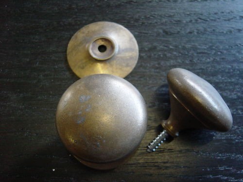 Messingknopf mit rosette und - messingknopf,